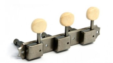Hotrod aged tuners plate